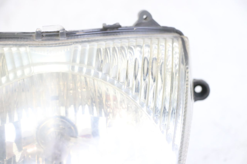 photo de PHARE AVANT PEUGEOT VIVACITY NEW 4T 50 (2008 - 2017) - Détails caractéristiques