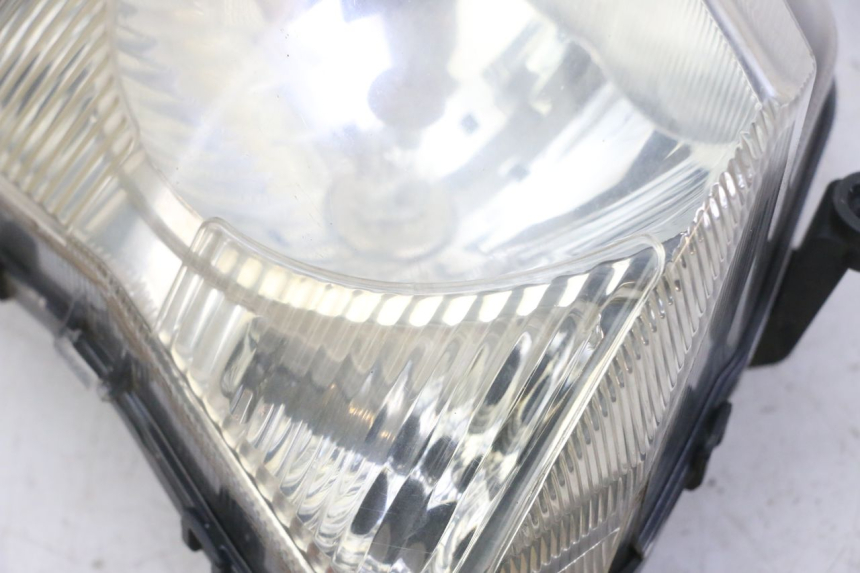 photo de PHARE AVANT PEUGEOT VIVACITY NEW 4T 50 (2008 - 2017) - Points de fixation