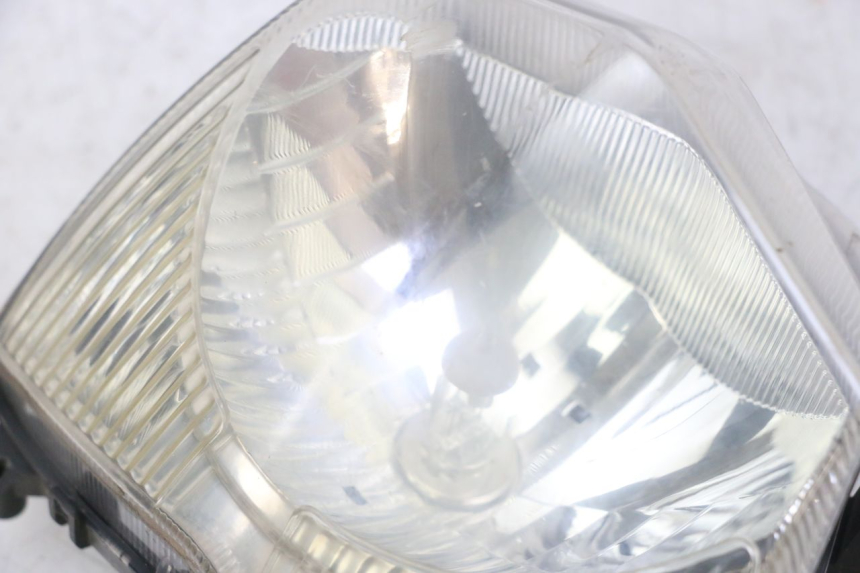 photo de PHARE AVANT PEUGEOT VIVACITY NEW 4T 50 (2008 - 2017) - État de surface