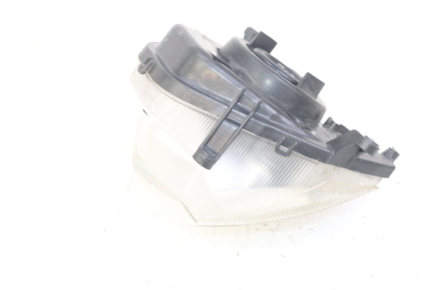 photo de PHARE AVANT PEUGEOT VIVACITY NEW 4T 50 (2008 - 2017) - Détail de la pièce