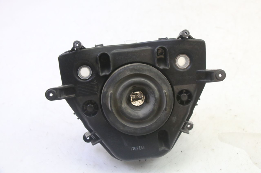 photo de PHARE AVANT PEUGEOT VIVACITY NEW 4T 50 (2008 - 2017) - Gros plan technique