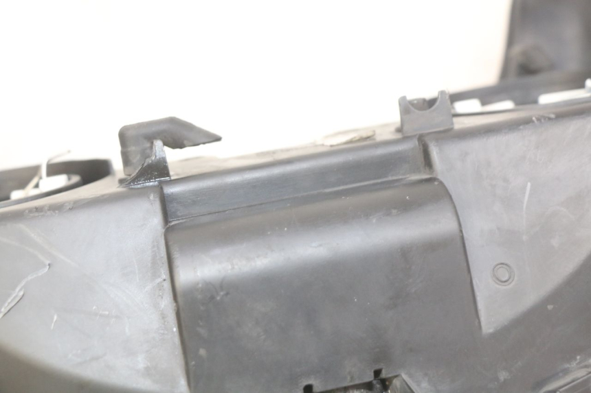 photo de PHARE AVANT YAMAHA XMAX X-MAX 125 (2006 - 2009) - État de surface