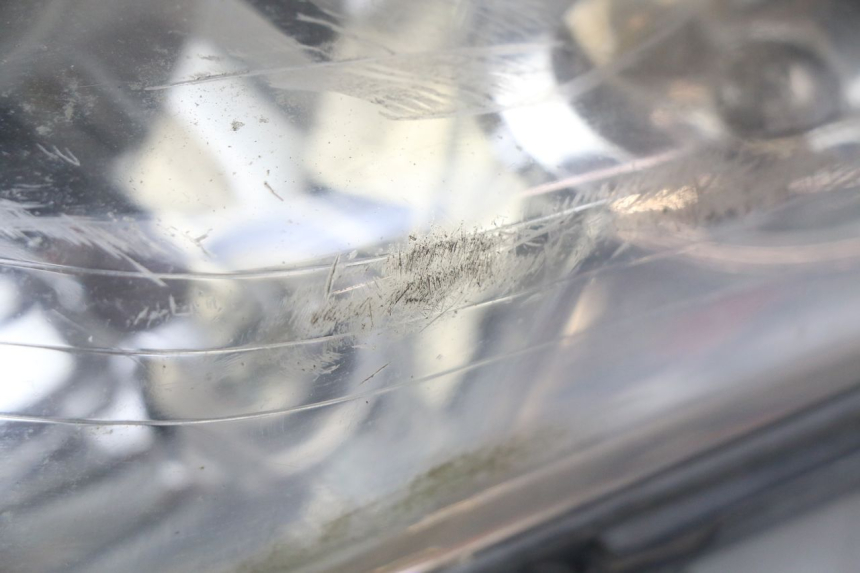 photo de PHARE AVANT YAMAHA XMAX X-MAX 125 (2006 - 2009) - Focus structure