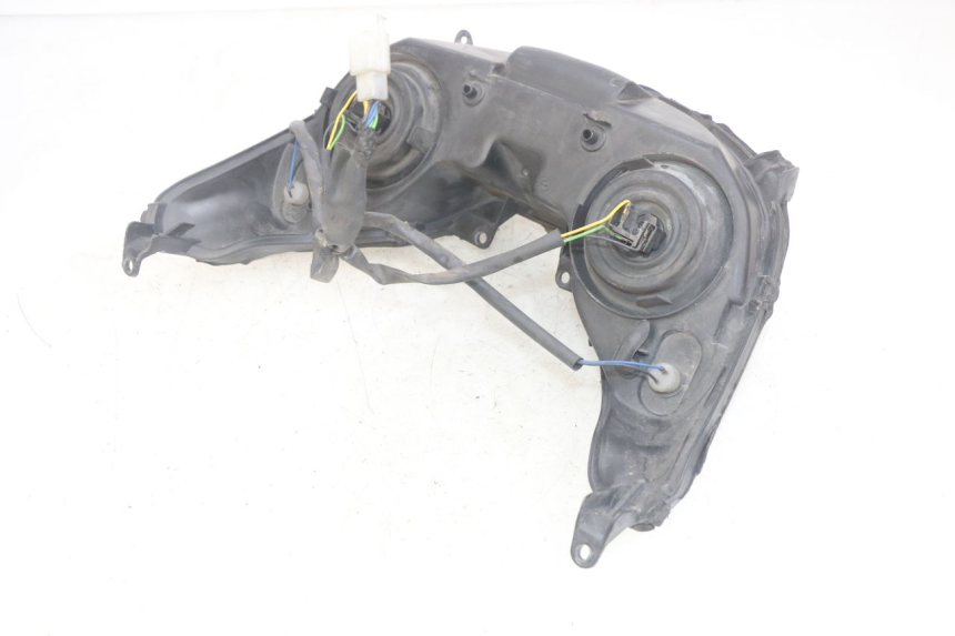 photo de PHARE AVANT YAMAHA XMAX X-MAX 125 (2006 - 2009) - Autre angle de vue