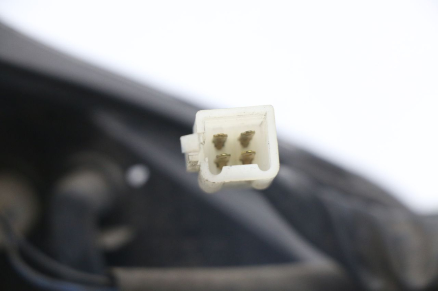 photo de PHARE AVANT YAMAHA X-MAX XMAX 250 (2006 - 2009) - État de surface