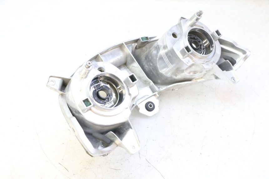 photo de PHARE AVANT YAMAHA X-MAX XMAX 125 (2010 - 2013) - État de surface