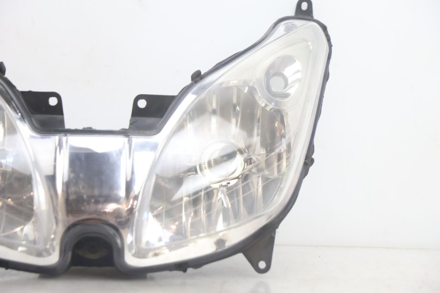 photo de PHARE AVANT YAMAHA XMAX X-MAX 125 (2006 - 2009) - Zoom état d’usage