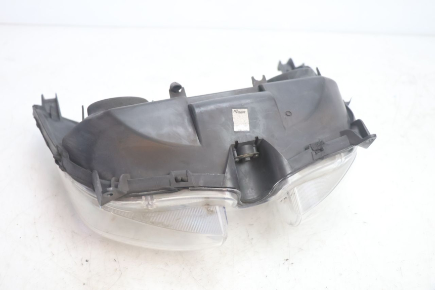 photo de PHARE AVANT YAMAHA XMAX X-MAX 125 (2006 - 2009) - Vue d’ensemble