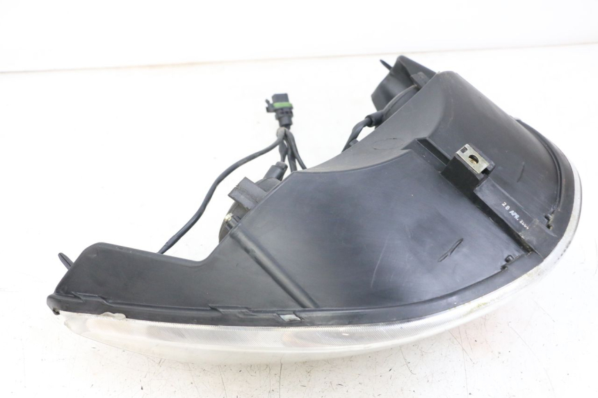 photo de PHARE AVANT PIAGGIO X8 125 (2004 - 2007) - Détail de la pièce