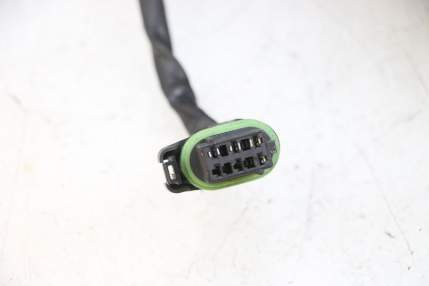 photo de PHARE AVANT PIAGGIO X8 125 (2004 - 2007) - Points de fixation