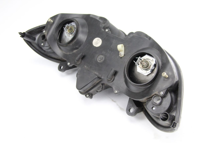 photo de PHARE AVANT PIAGGIO X9 125 (2000 - 2003) - Gros plan technique