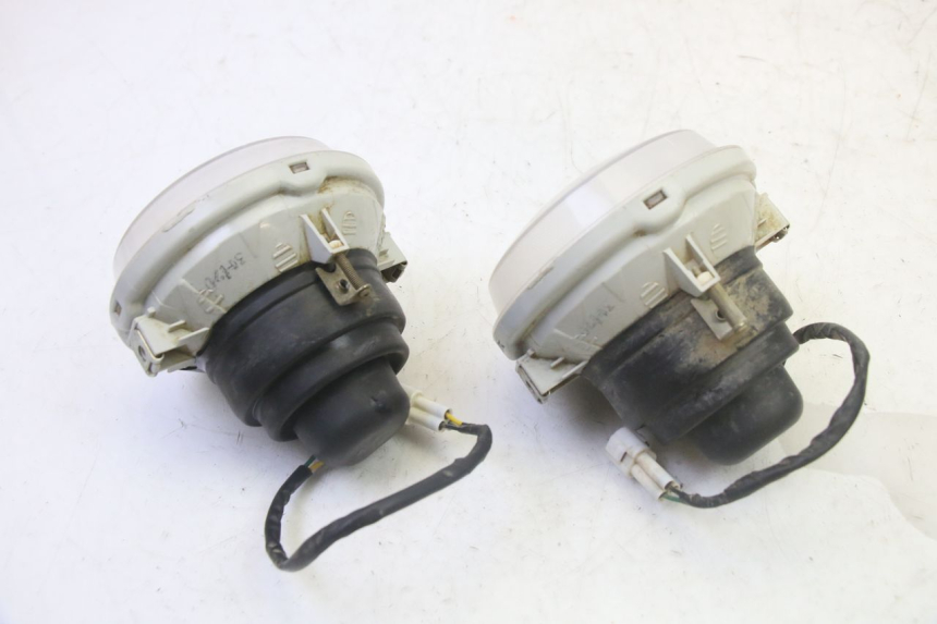 photo de PHARE AVANT YAMAHA YFM GRIZZLY 550 (2008 - 2015) - Points de fixation