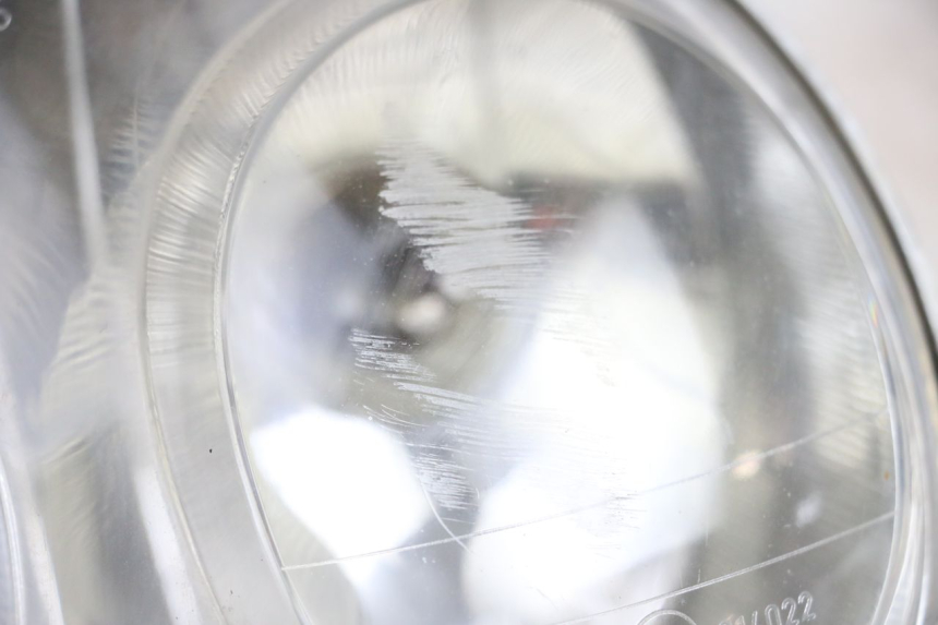 photo de PHARE AVANT YAMAHA YN NEO'S 50 (1997 - 2004) - Détails caractéristiques