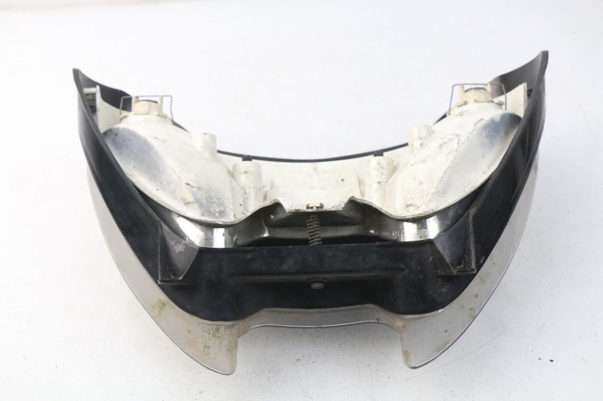 photo de PHARE AVANT YAMAHA YP MAJESTY 125 (2002 - 2006) - Gros plan technique