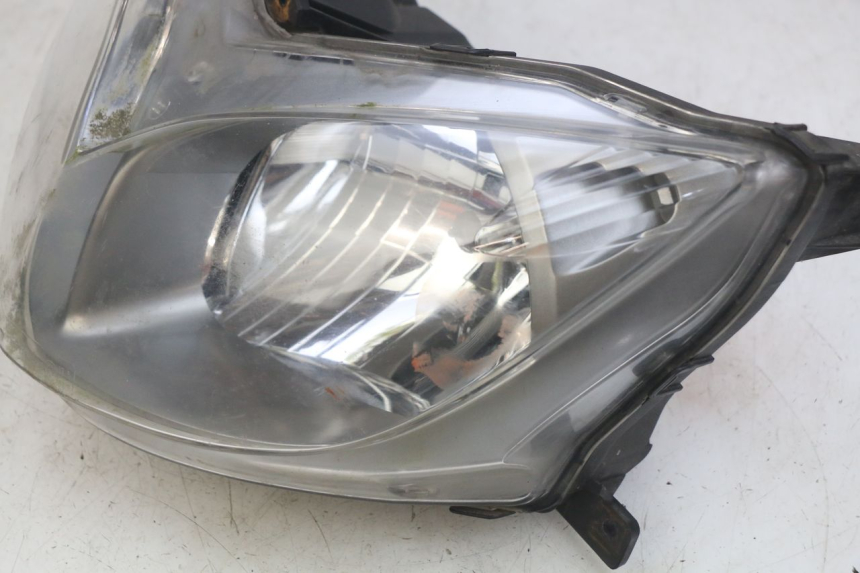 photo de PHARE AVANT YAMAHA YP MAJESTY 400 (2004 - 2008) - Marquages et références