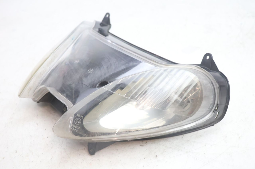 photo de PHARE AVANT YAMAHA YP MAJESTY 125 (2002 - 2006) - Gros plan technique