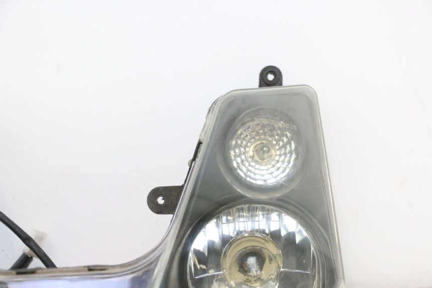photo de PHARE AVANT YIYING YY50QT-6 50 - Photo complémentaire