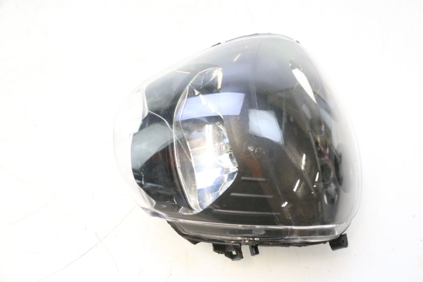 photo de PHARE AVANT PIAGGIO ZIP 2T 50 (2009 - 2019) - Détails caractéristiques