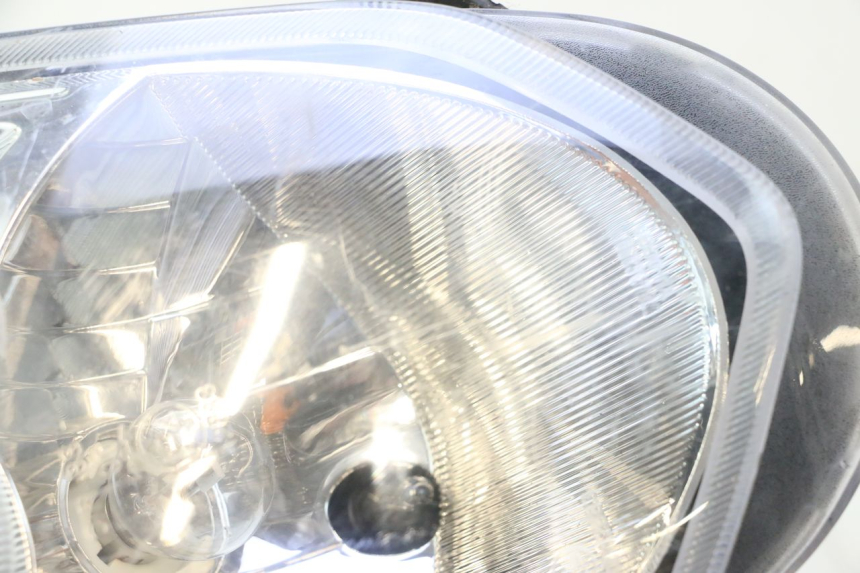 photo de PHARE AVANT UNIVERSAL BIKE ZN50QT-11B 50 (2018 - 2021) - Inspection visuelle