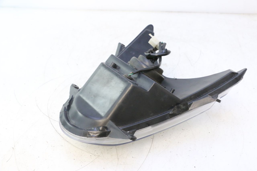 photo de PHARE AVANT UNIVERSAL BIKE ZN50QT-11B 50 (2018 - 2021) - Zoom état d’usage