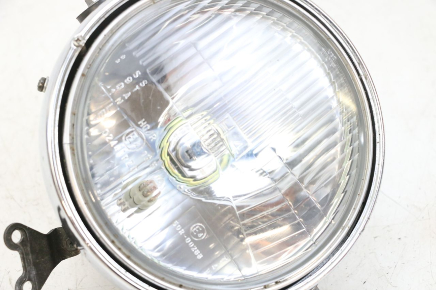 photo de PHARE AVANT KAWASAKI ZR 7 750 (1999 - 2004) - Points de fixation