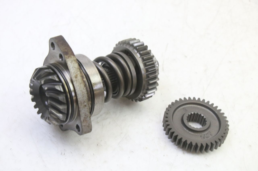 photo de PIGNON HONDA NTV DEAUVILLE 650 (2001 - 2006) - Zoom état d’usage