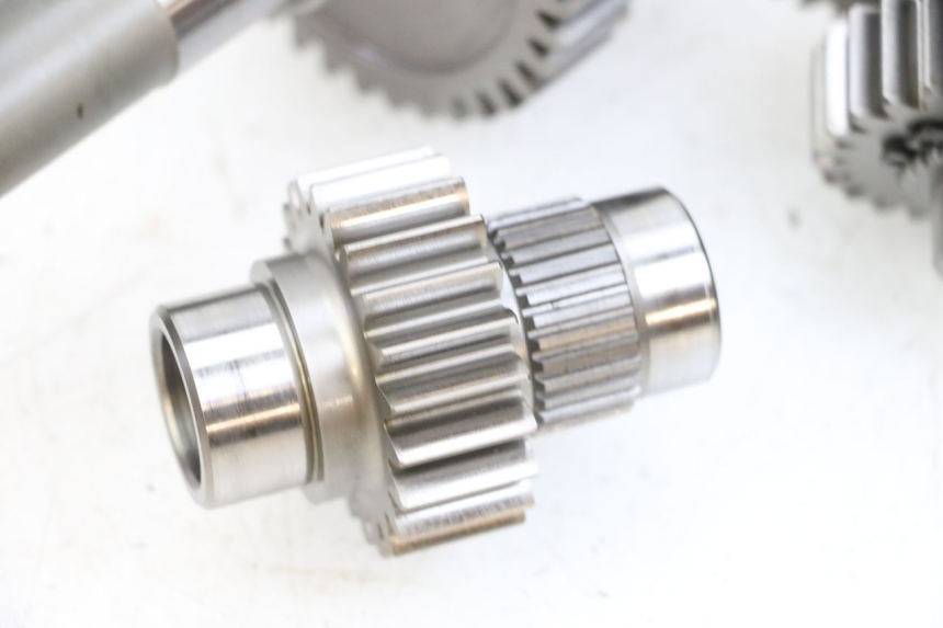 photo de PIGNON TRANSMISSION SUZUKI BURGMAN EXECUTIVE ABS 650 (2006 - 2012) - Marquages et références