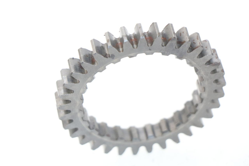 photo de PIGNON TRANSMISSION SUZUKI GSX-R GSXR 600 (2001 - 2003) - Détail de la pièce