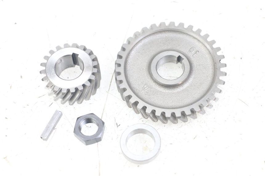 photo de PIGNON TRANSMISSION RIEJU MRT 50 (2018 - 2021) - Autre angle de vue