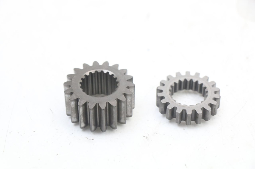 photo de PIGNON TRANSMISSION REGAL RAPTOR RAXTER 2 125 (2007 - 2015) - Vue principale