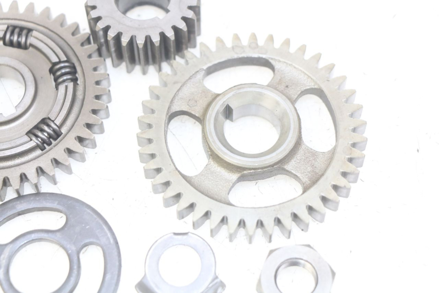 photo de PIGNON TRANSMISSION YAMAHA SR 125 (1982 - 2003) - Zoom état d’usage