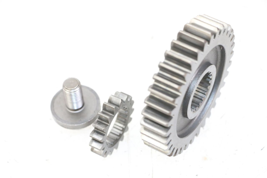 photo de PIGNON TRANSMISSION SUZUKI SV S 650 (1999 - 2002) - Détail de la pièce