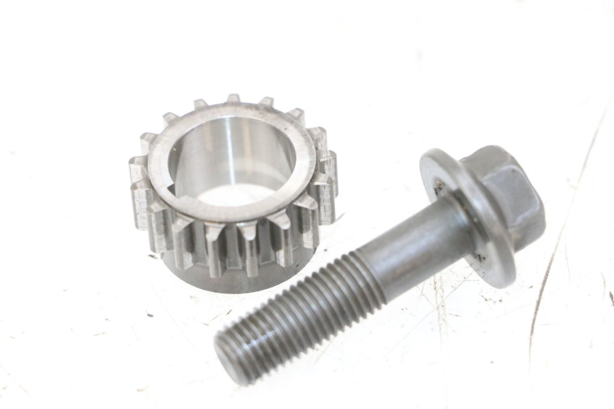 photo de PIGNON TRANSMISSION YAMAHA FZ1 FAZER 1000 (2007 - 2009) - Détail de la pièce