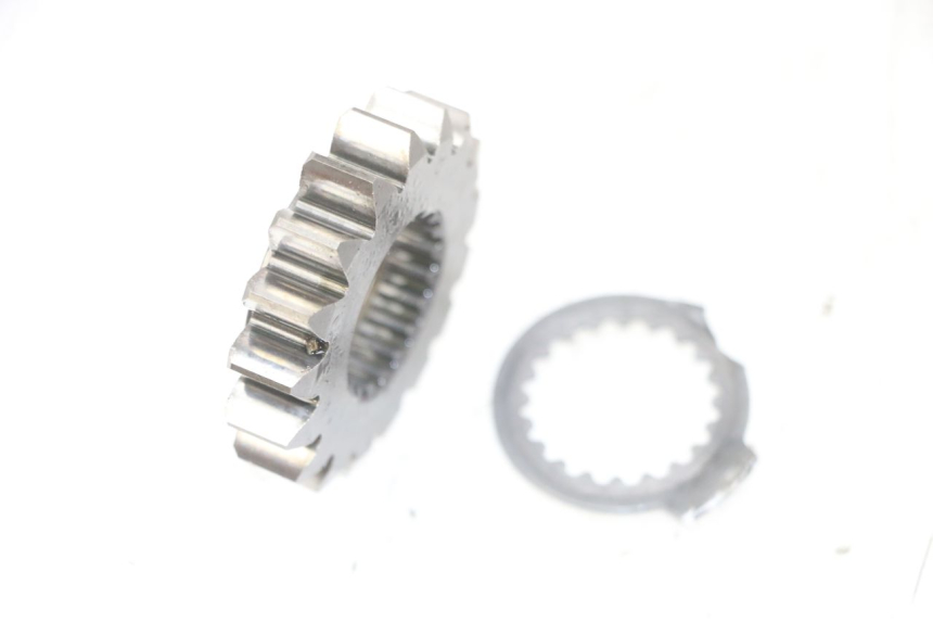 photo de PIGNON YAMAHA YZ-F YZF 250 (2007 - 2013) - Détail de la pièce