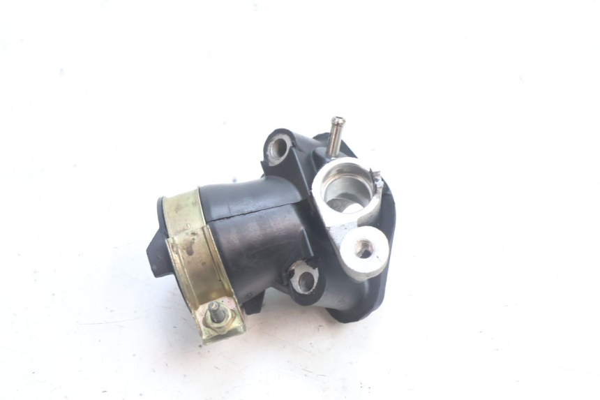 photo de PIPE D'ADMISSION KYMCO AGILITY 16+ 4T 50 (2018 - 2023) - Zoom état d’usage