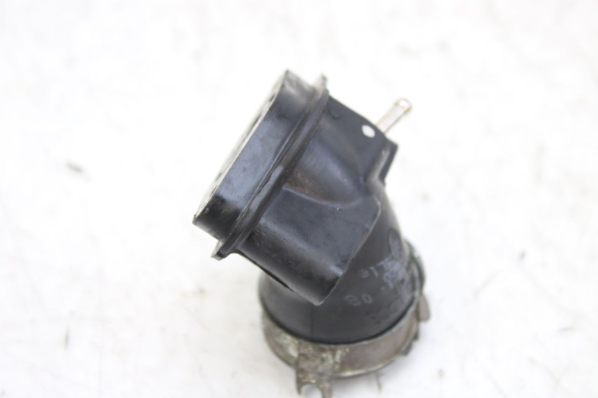 photo de PIPE D'ADMISSION KYMCO AGILITY 4T 50 (2018 - 2022) - Zoom état d’usage