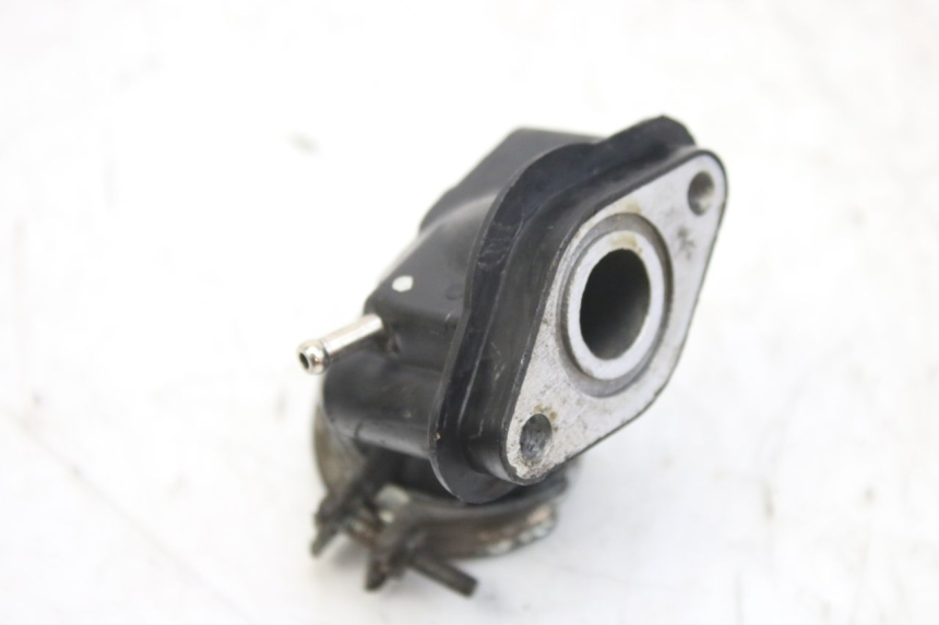 photo de PIPE D'ADMISSION KYMCO AGILITY 4T 50 (2018 - 2022) - Autre angle de vue