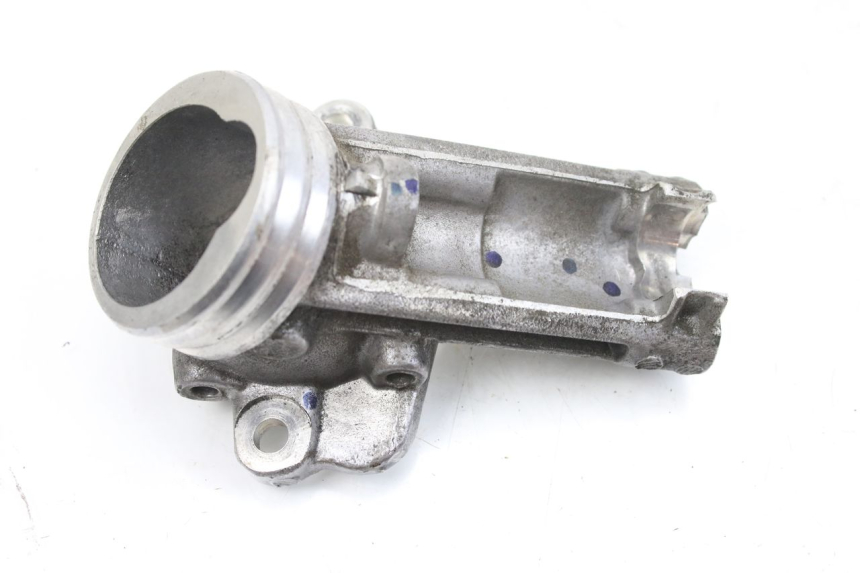 photo de PIPE D'ADMISSION SUZUKI AN BURGMAN 400 (2006 - 2010) - Autre angle de vue