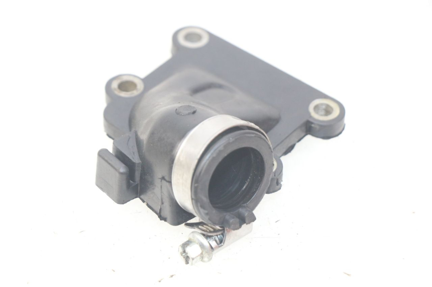 photo de PIPE D'ADMISSION MBK BOOSTER SPIRIT 50 (2004 - 2017) - Zoom état d’usage