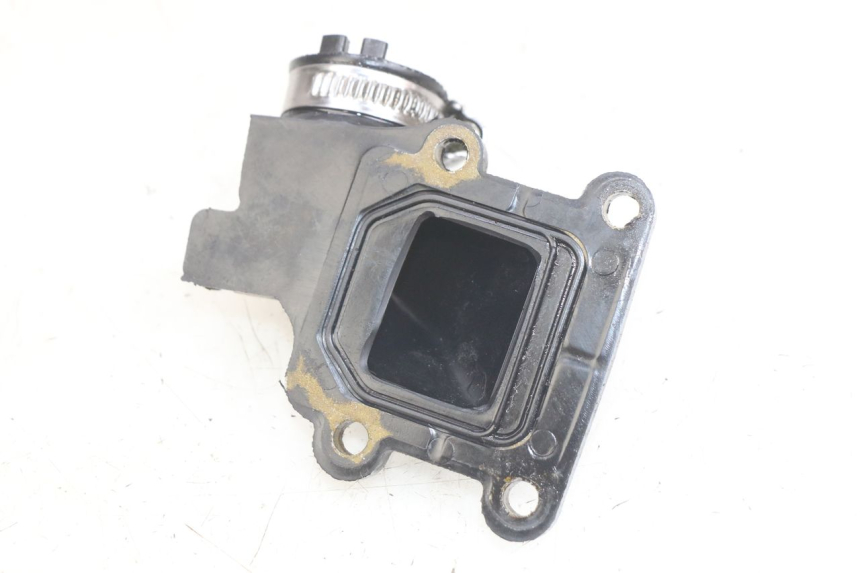 photo de PIPE D'ADMISSION MBK BOOSTER SPIRIT 50 (2004 - 2017) - Détail de la pièce