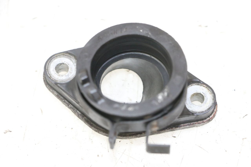 photo de PIPE ADMISSION HONDA CBF 125 (2009 - 2015) - Détail de la pièce