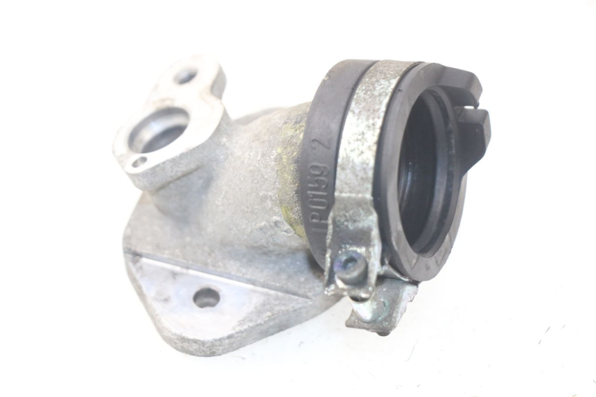 photo de PIPE D'ADMISSION YAMAHA CYGNUS X INJECTION 125 (2007 - 2013) - Autre angle de vue