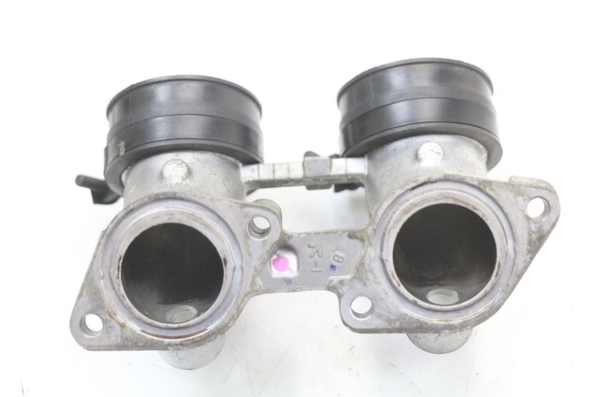 photo de PIPE ADMISSION HONDA FJS SILVER WING SILVERWING 400 (2005 - 2008) - Vue d’ensemble