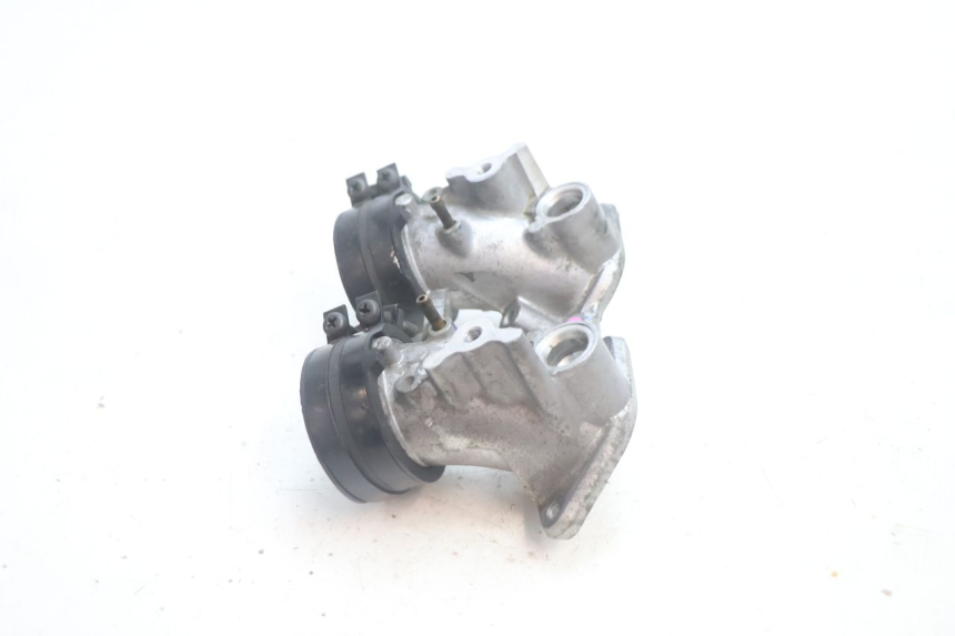 photo de PIPE ADMISSION HONDA FJS SILVER WING SILVERWING 400 (2005 - 2008) - Zoom état d’usage