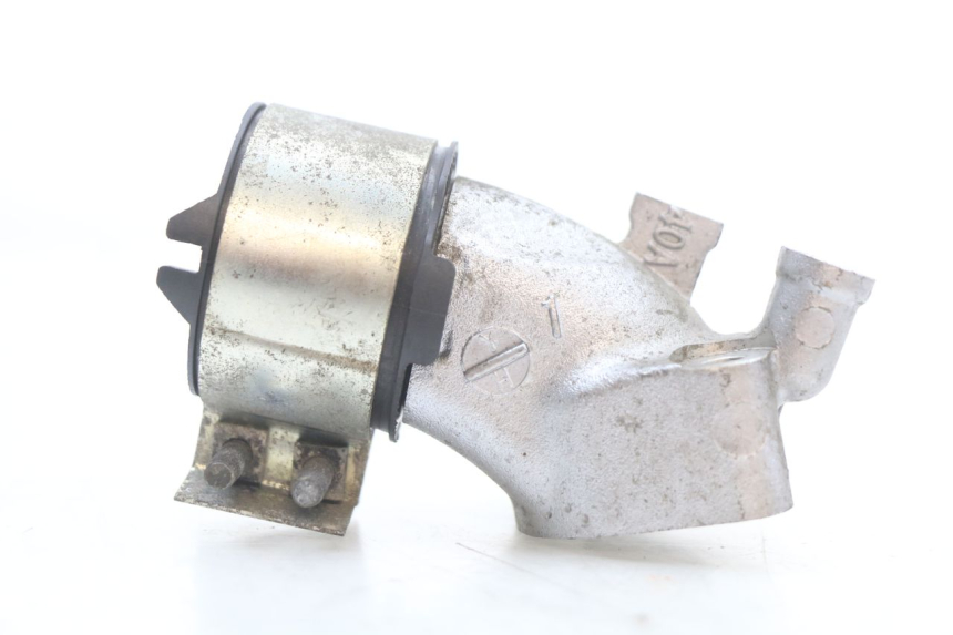 photo de PIPE ADMISSION HONDA FORZA 125 (2015 - 2016) - Gros plan technique