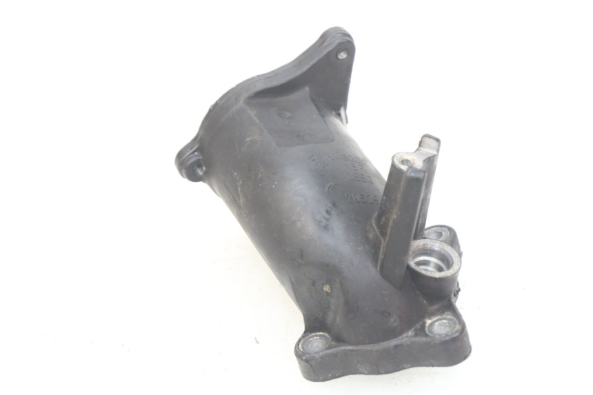 photo de PIPE ADMISSION PEUGEOT GEOPOLIS 400 (2007 - 2013) - Gros plan technique