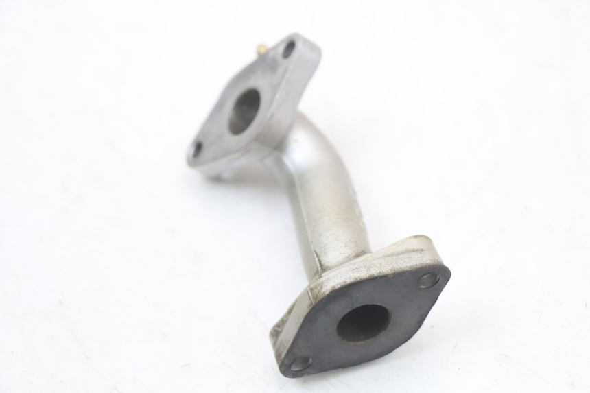 photo de PIPE ADMISSION KYMCO K-PW K-PIPE 50 (2012 - 2017) - Gros plan technique