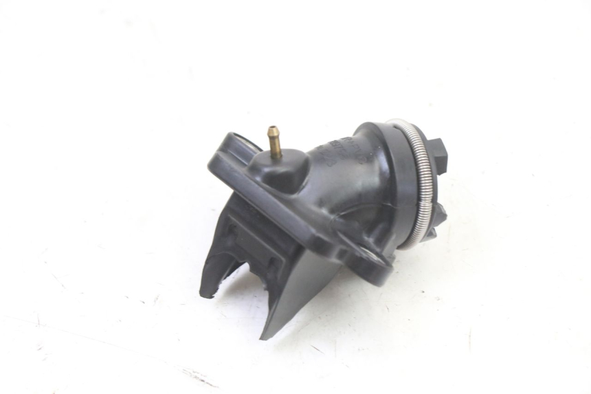 photo de PIPE ADMISSION PEUGEOT KISBEE 2T 50 (2018 - 2022) - Détail de la pièce