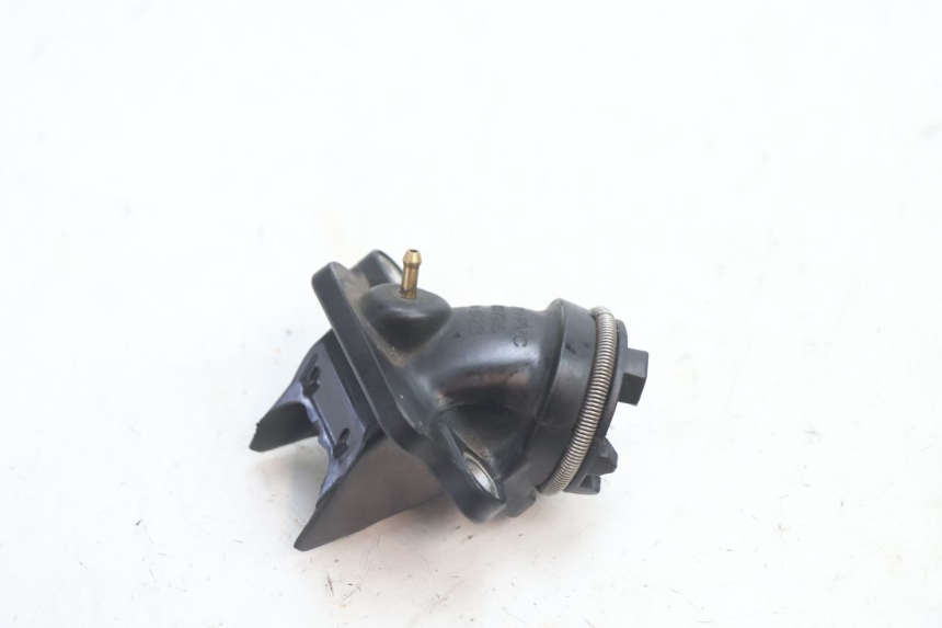 photo de PIPE ADMISSION PEUGEOT KISBEE 2T 50 (2018 - 2022) - Vue principale