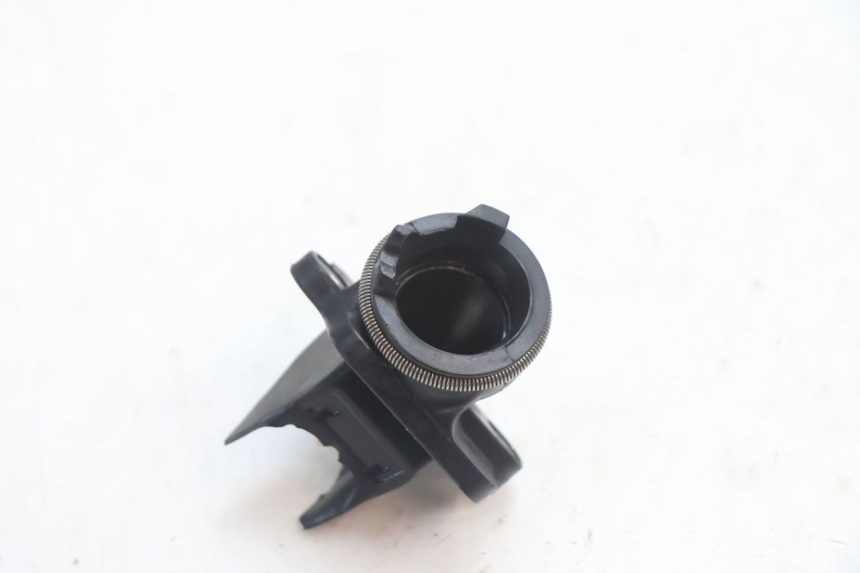 photo de PIPE ADMISSION PEUGEOT KISBEE 2T 50 (2018 - 2022) - Zoom état d’usage